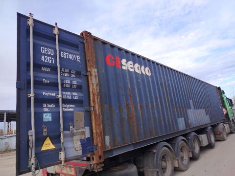 Контейнер 40DC №GESU6674015